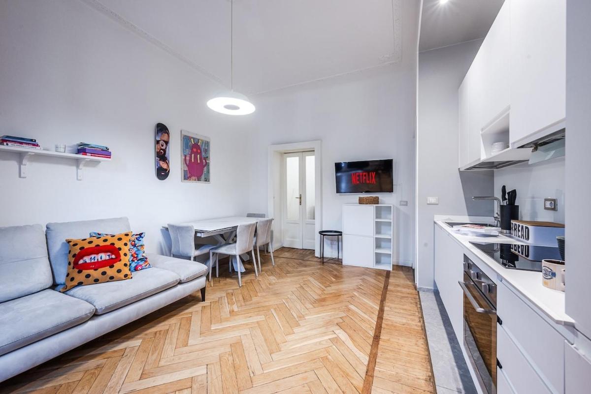- Bilocale Design - Metropolitana - Train Appartement